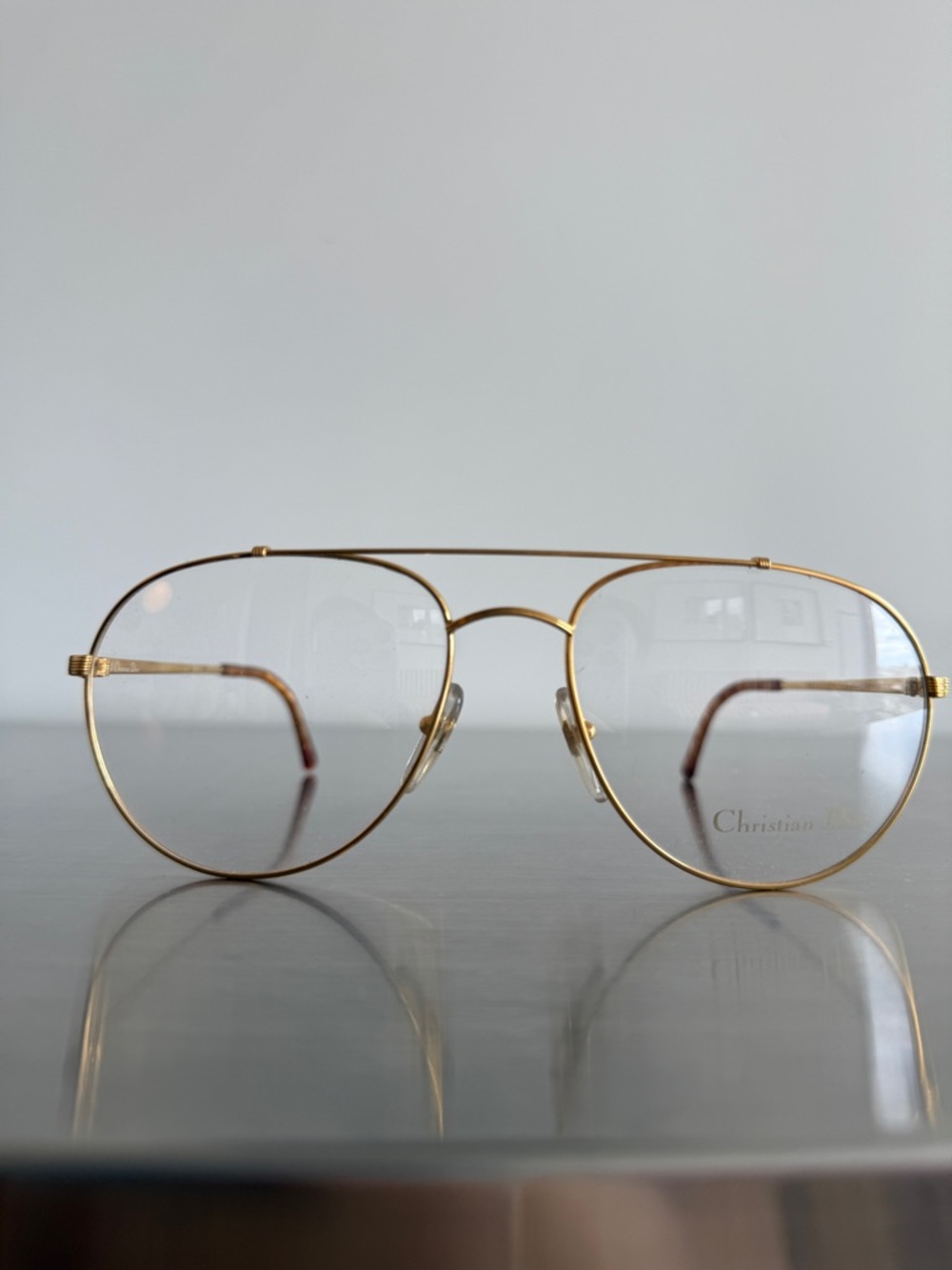 80’s Vintage Dior Gold aviator Glasses with Tortoiseshell Temples - Picture 7 of 14